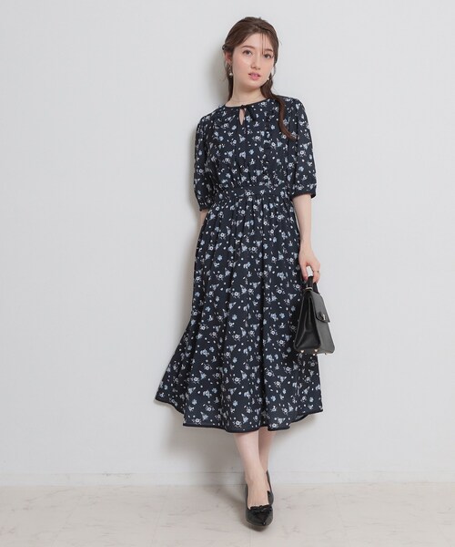 couture brooch（クチュールブローチ）の「【着映え】水彩フラワーワンピース（ワンピース・レディース・ネイビー/オフホワイト・38/36/42/40）」の14枚目の写真