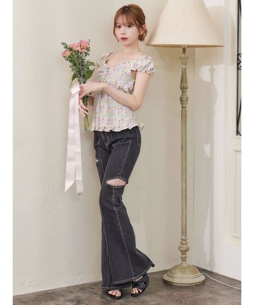 EATME(イートミー)の「【日比谷花壇コラボ】フラワープリントレディブラウス(シャツ/ブラウス・レディース・ブルー/ブラック/ピンク・FREE)」の10枚目の写真