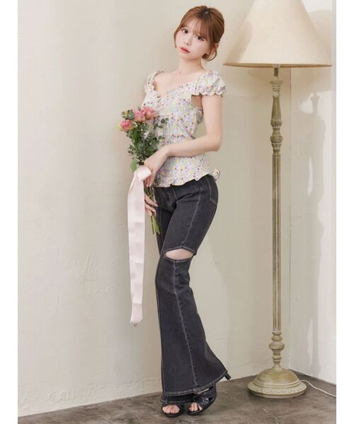 EATME(イートミー)の「【日比谷花壇コラボ】フラワープリントレディブラウス(シャツ/ブラウス・レディース・ブルー/ブラック/ピンク・FREE)」の12枚目の写真