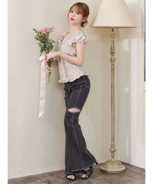 EATME(イートミー)の「【日比谷花壇コラボ】フラワープリントレディブラウス(シャツ/ブラウス・レディース・ブルー/ブラック/ピンク・FREE)」の13枚目の写真