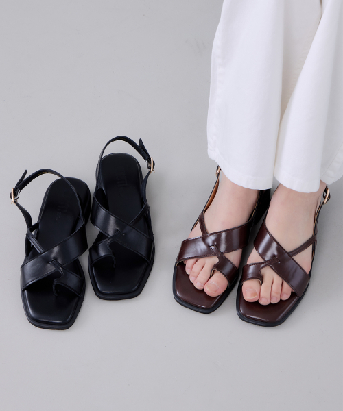 CESTI(セスティ)の「トゥループクロスサンダル (ブラック)(サンダル・レディース・ブラック・22.5cm/23cm/23.5cm/24cm/24.5cm/25cm)」の4枚目の写真