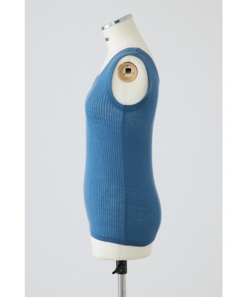 RIM.ARK(リムアーク)の「Needle knit tank top ニードルニットタンクトップ(タンクトップ・レディース・ブルー/ブラック/ネイビー/ホワイト・FREE)」の5枚目の写真