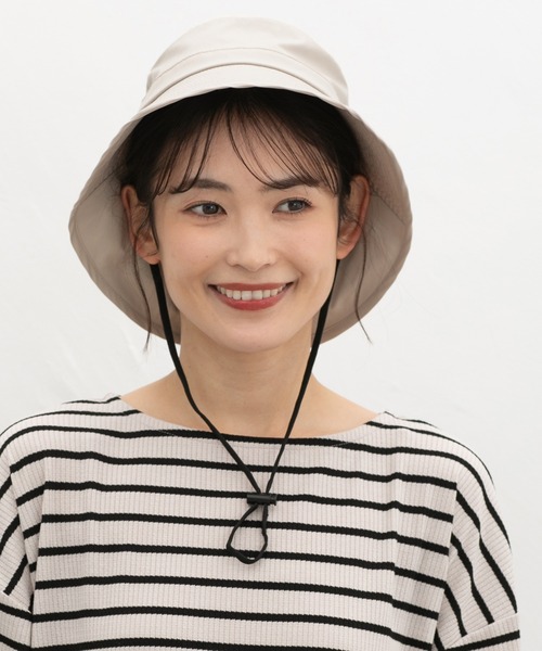 Honeys（ハニーズ）の「【非フッ素撥水加工・接触冷感・ＵＶカット】ネックシェード付ハット（ハット・レディース・ブラック/ライトベージュ/ブラウン・FREE）」の3枚目の写真