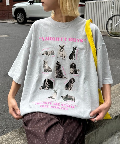 SOUNDSGOOOOD(サウンズグッド)の「【SOUNDS GOOOOD】パウダー犬ロゴプリントTEE(Tシャツ/カットソー・メンズ・チャコールグレー/オレンジ/ブルー/ライトグレー/サックスブルー/グリーン系その他2/ダークブルー・ONE SIZE)」の2枚目の写真