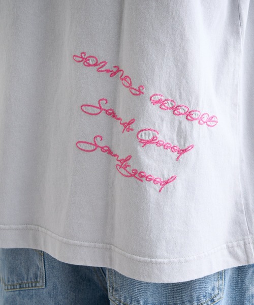 SOUNDSGOOOOD(サウンズグッド)の「【SOUNDS GOOOOD】パウダー犬ロゴプリントTEE(Tシャツ/カットソー・レディース・チャコールグレー/オレンジ/ブルー・ONE SIZE)」の4枚目の写真