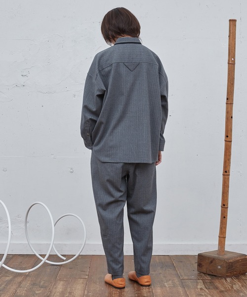 Dulcamara(ドゥルカマラ)の「よそいきオーバータックPT(スラックス・メンズ・ベージュ系/ブラック/グレー系・1/0/2)」の11枚目の写真