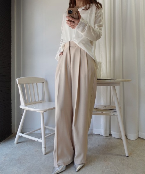 CORNERS(コーナーズ)の「ヴィンテージワッシャタックパンツ【セットアップ可能】(その他パンツ・レディース・アイボリー/モカ・M)」の3枚目の写真