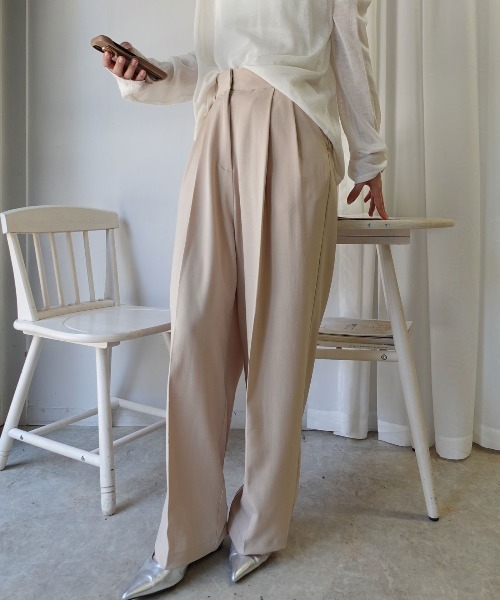 CORNERS(コーナーズ)の「ヴィンテージワッシャタックパンツ【セットアップ可能】(その他パンツ・レディース・アイボリー/モカ・M)」の5枚目の写真