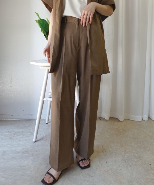 CORNERS(コーナーズ)の「ヴィンテージワッシャタックパンツ【セットアップ可能】(その他パンツ・レディース・アイボリー/モカ・M)」の11枚目の写真
