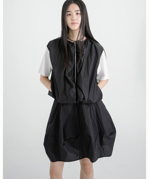Bshop(ビショップ)の「eunoia | ナイロン ジップベスト WOMEN(ベスト・レディース・ピンク/ブラック・ONE)」の20枚目の写真