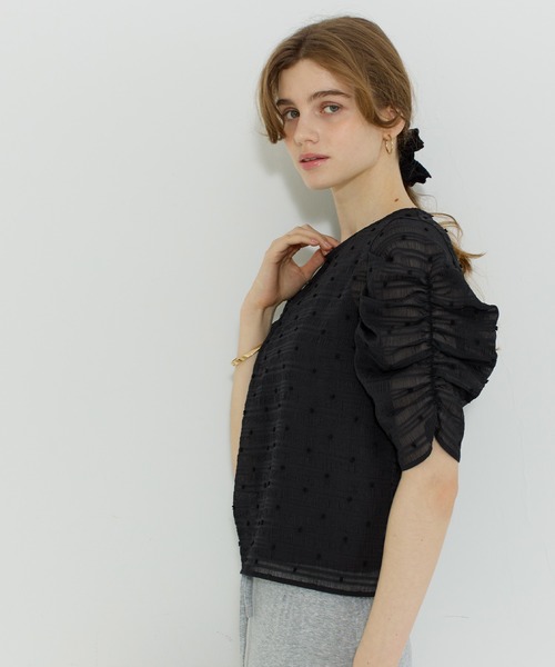 coca(coca)(コカ)の「【田中里奈様着用】シアードット袖シャーリングTOPS(Tシャツ/カットソー・レディース・ホワイト/ブラック/アイボリー/ライトブルー・L/M/S)」の15枚目の写真