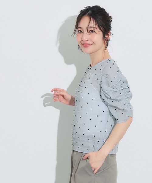 coca(coca)(コカ)の「シアードット袖シャーリングTOPS(Tシャツ/カットソー・レディース・ホワイト/ブラック/アイボリー/ライトブルー・L/M/S)」の18枚目の写真