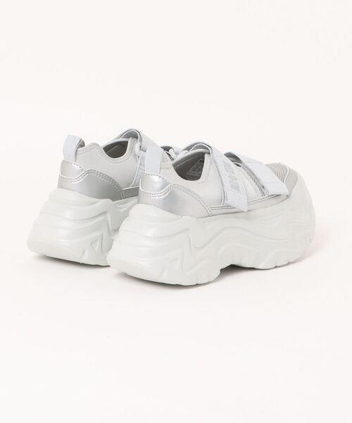 CONVERSE(コンバース)の「《CONVERSE》ALL STAR CITYHIKE SNEAKER SANDAL オールスター シティハイク スニーカーサンダル(サンダル・レディース・グレー/ブラック・23.0cm/23.5cm/24.0cm/24.5cm/22.5cm)」の3枚目の写真