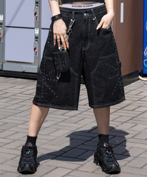 XTONZ（エクストーンズ）の「XF011 スタッズカーペンダーバミューダデニムパンツ (ブラック)（その他パンツ）」