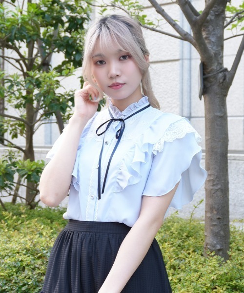 axes femme POETIQUE(アクシーズファムポエティック)の「チューリップスリーブBL(シャツ/ブラウス・レディース・サックスブルー/ホワイト/ピンク・MEDIUM)」の12枚目の写真