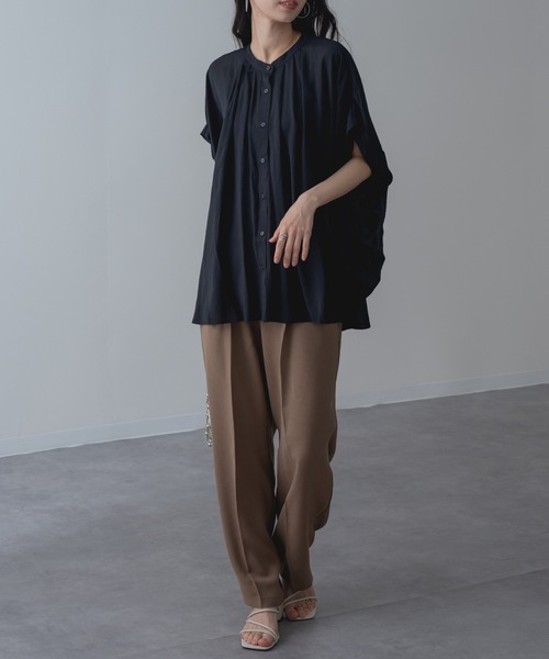 refinedworks(リファインドワークス)の「【refinedworks】半袖 折り返し タックデザイン ブラウス(シャツ/ブラウス・レディース・ブラック/ブラウン/ブルー・FREE)」の17枚目の写真