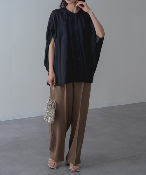 refinedworks(リファインドワークス)の「【refinedworks】半袖 折り返し タックデザイン ブラウス(シャツ/ブラウス・レディース・ブラック/ブラウン/ブルー・FREE)」の22枚目の写真
