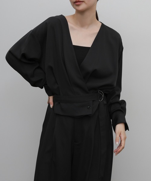 select MOCA Et(セレクトモカエト)の「【Et】Belted Wrap Blouse(シャツ/ブラウス・レディース・ブラック/ベージュ・FREE)」の5枚目の写真