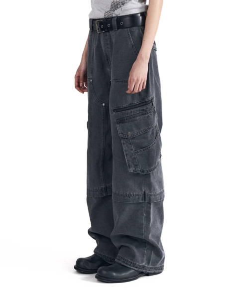 AAKAM(アーカム)の「Knee Incision Zippered Cargo Pants (Gray)(その他パンツ・レディース・その他・1/2)」の4枚目の写真