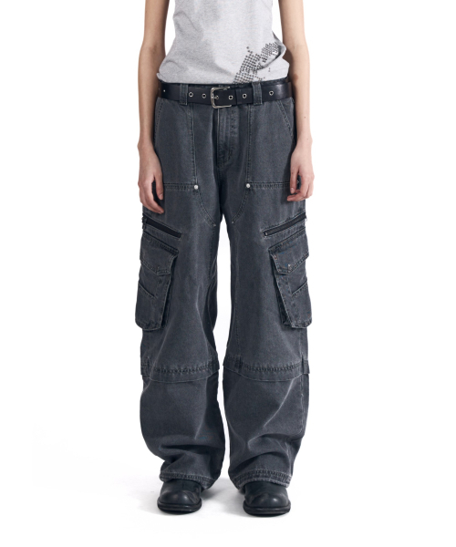 AAKAM(アーカム)の「Knee Incision Zippered Cargo Pants (Gray)(その他パンツ・レディース・その他・1/2)」の5枚目の写真
