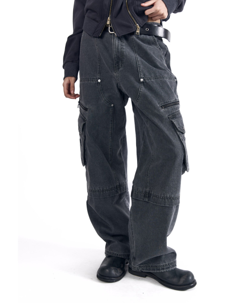 AAKAM(アーカム)の「Knee Incision Zippered Cargo Pants (Gray)(その他パンツ・レディース・その他・1/2)」の6枚目の写真