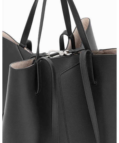 EMPORIO ARMANI(エンポリオアルマーニ)の「【エンポリオ アルマーニ】Emporio Armani 1981 レザートートバック(トートバッグ・レディース・オートミール/ブラック・FREE)」の9枚目の写真