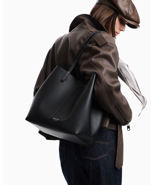 EMPORIO ARMANI(エンポリオアルマーニ)の「【エンポリオ アルマーニ】Emporio Armani 1981 レザートートバック(トートバッグ・レディース・オートミール/ブラック・FREE)」の10枚目の写真
