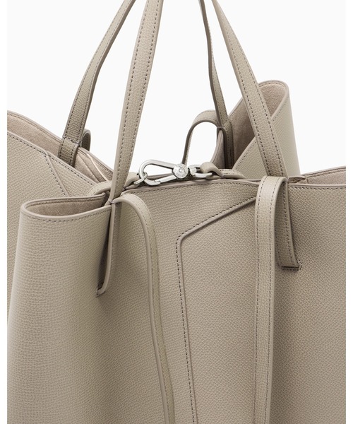 EMPORIO ARMANI(エンポリオアルマーニ)の「【エンポリオ アルマーニ】Emporio Armani 1981 レザートートバック(トートバッグ・レディース・オートミール/ブラック・FREE)」の17枚目の写真