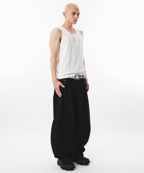 SHORT ROUND(ショートラウンド)の「SHORT ROUND/ヘンリーネックタンクトップ(タンクトップ・メンズ・ホワイト/ブラック・MEDIUM/LARGE)」の21枚目の写真