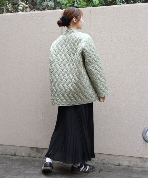 MEYAME(メヤメ)の「MEYAME/メヤメ リバーシブルキルトジャケット REVERSIBLE QUILTED JACKET MEY-2509(その他アウター・レディース・パープル/オリーブ・FREE)」の13枚目の写真