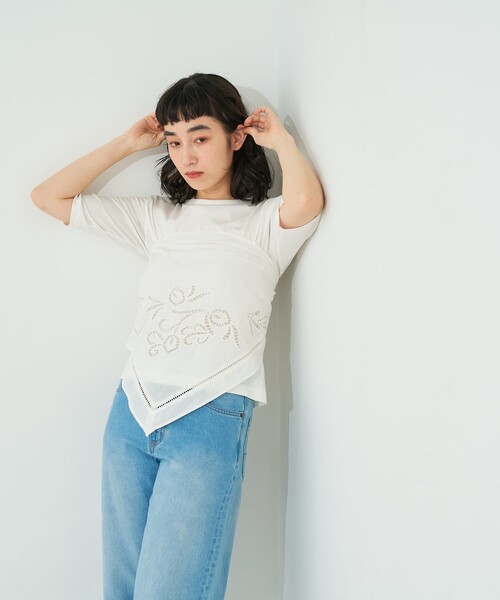 collex（コレックス）の「カットワーク刺繍トライアングルスカーフ（ストール/ショール・レディース・ホワイト/ブラック・フリー）」の6枚目の写真