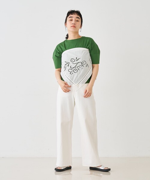 collex（コレックス）の「カットワーク刺繍トライアングルスカーフ（ストール/ショール・レディース・ホワイト/ブラック・フリー）」の15枚目の写真