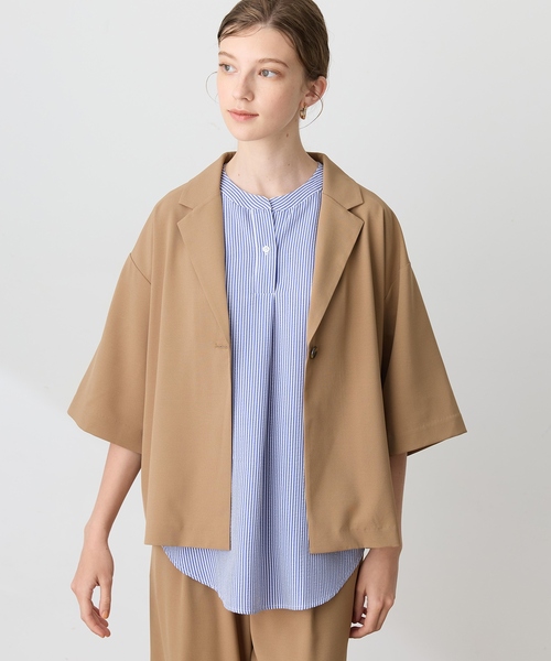 LE SOUK HOLIDAY(ルスークホリデー)の「ハーフスリーブストレッチシャツジャケット【接触冷感・UVカット・シワになりくい】(テーラードジャケット・レディース・ブラック/ベージュ/ダークブラウン・M/L)」の3枚目の写真