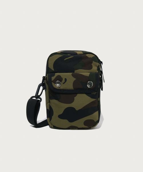 A BATHING APE(アベイシングエイプ)の「1ST CAMO MINI SHOULDER BAG(ショルダーバッグ・メンズ・イエロー/グリーン・FREE)」の5枚目の写真