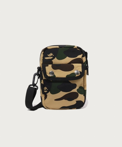 A BATHING APE(アベイシングエイプ)の「1ST CAMO MINI SHOULDER BAG(ショルダーバッグ・メンズ・イエロー/グリーン・FREE)」の6枚目の写真