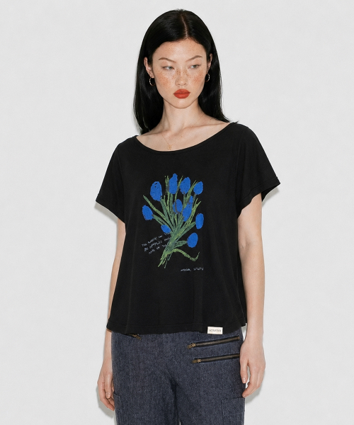 SETSETSET(セットセットセット)の「ブルーブルームフレアTシャツ(Tシャツ/カットソー・レディース・その他・ONE SIZE)」の3枚目の写真