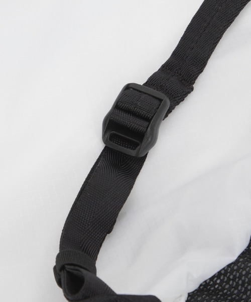 THE NORTH FACE（ザノースフェイス）の「【韓国限定・日本未入荷】THE NORTH FACE MINI SHOT UL /ノースフェイス ミニショット UL バックパック（バックパック/リュック・メンズ・ブラック/ホワイト・FREE）」の9枚目の写真