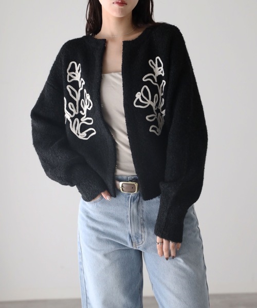 花柄テープ刺繍ニットカーディガン