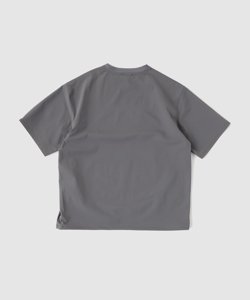 B.C STOCK(ベーセーストック)の「C.H.G. メッシュトレイルTシャツ(Tシャツ/カットソー・メンズ・チャコールグレー/ブラック・MEDIUM/LARGE)」の7枚目の写真
