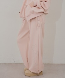 continuer de NICE CLAUP（コンティニューデナイスクラップ）の「【セットアップ】レースＵＰキラロゴスウェットパンツ（スウェットパンツ）」