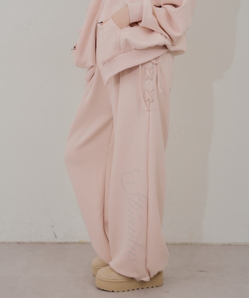 continuer de NICE CLAUP(コンティニューデナイスクラップ)の「【セットアップ】レースUPキラロゴスウェットパンツ(スウェットパンツ・レディース・トップグレー/ピンク/ブラック・FREE)」の1枚目の写真