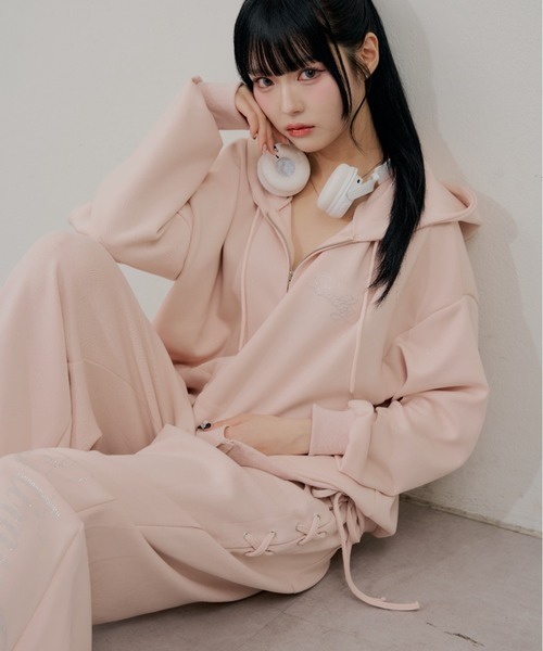 continuer de NICE CLAUP(コンティニューデナイスクラップ)の「【セットアップ】レースUPキラロゴスウェットパンツ(スウェットパンツ・レディース・トップグレー/ピンク/ブラック・FREE)」の16枚目の写真
