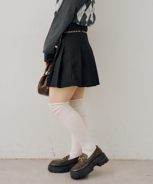 continuer de NICE CLAUP(コンティニューデナイスクラップ)の「チャーム付プリーツミニSK(スカート・レディース・ブラック系その他/グレー系その他2/チャコールグレー/ブラウン/ブラック・FREE)」の15枚目の写真