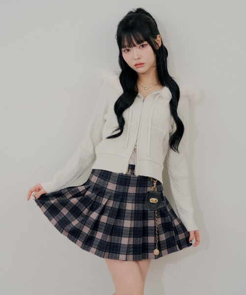 continuer de NICE CLAUP(コンティニューデナイスクラップ)の「チャーム付プリーツミニSK(スカート・レディース・ブラック系その他/グレー系その他2/チャコールグレー/ブラウン/ブラック・FREE)」の7枚目の写真