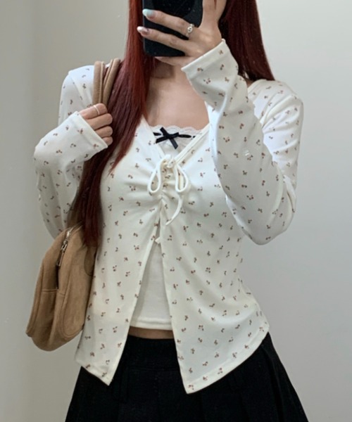 Achic(アシック)の「小花柄リボンレイヤード風トップス(Tシャツ/カットソー・レディース・グレー/アイボリー/ブラウン・M)」の4枚目の写真