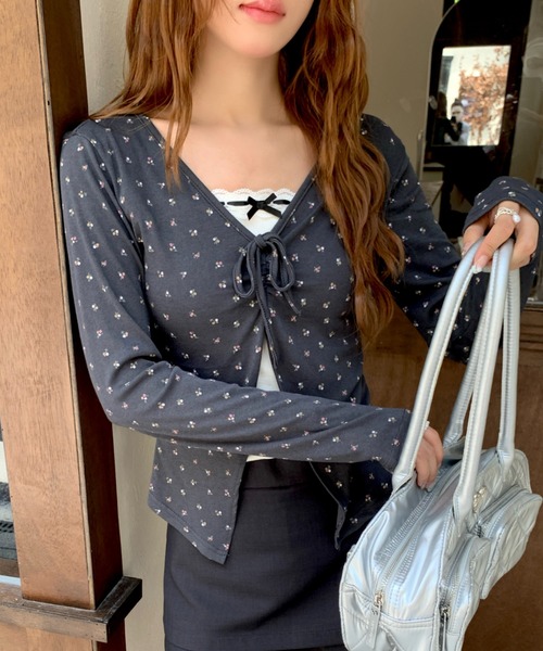 Achic(アシック)の「小花柄リボンレイヤード風トップス(Tシャツ/カットソー・レディース・グレー/アイボリー/ブラウン・M)」の12枚目の写真
