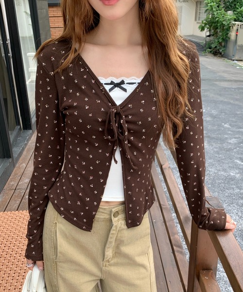 Achic(アシック)の「小花柄リボンレイヤード風トップス(Tシャツ/カットソー・レディース・グレー/アイボリー/ブラウン・M)」の22枚目の写真