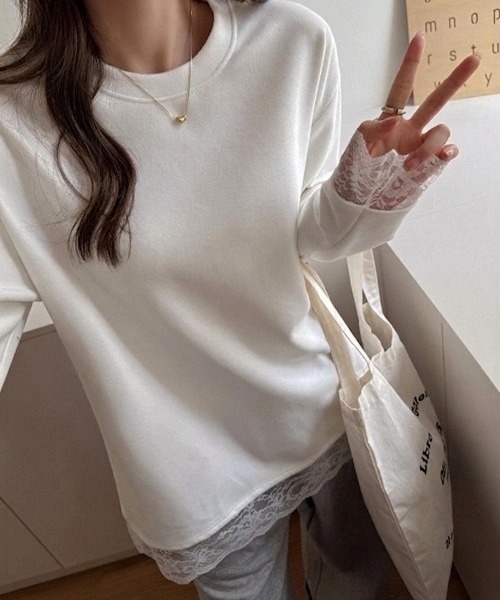 yuue' ( wear )(ユーイ)の「オーバーサイズレース付きロングTシャツ(Tシャツ/カットソー・レディース・ブラック/ホワイト・FREE)」の6枚目の写真