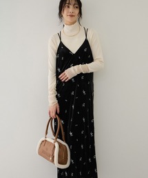 前後2WAYカラー刺繍ベロアキャミワンピース