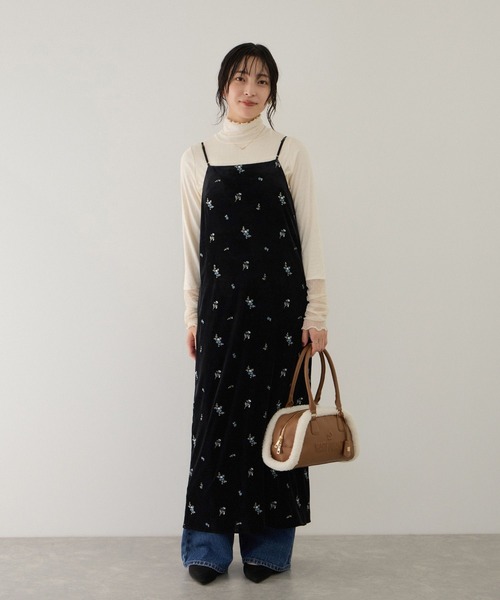 VIS(ビス)の「前後2WAYカラー刺繍ベロアキャミワンピース(ワンピース・レディース・ブラック系その他/ブラウン系その他2・FREE)」の12枚目の写真